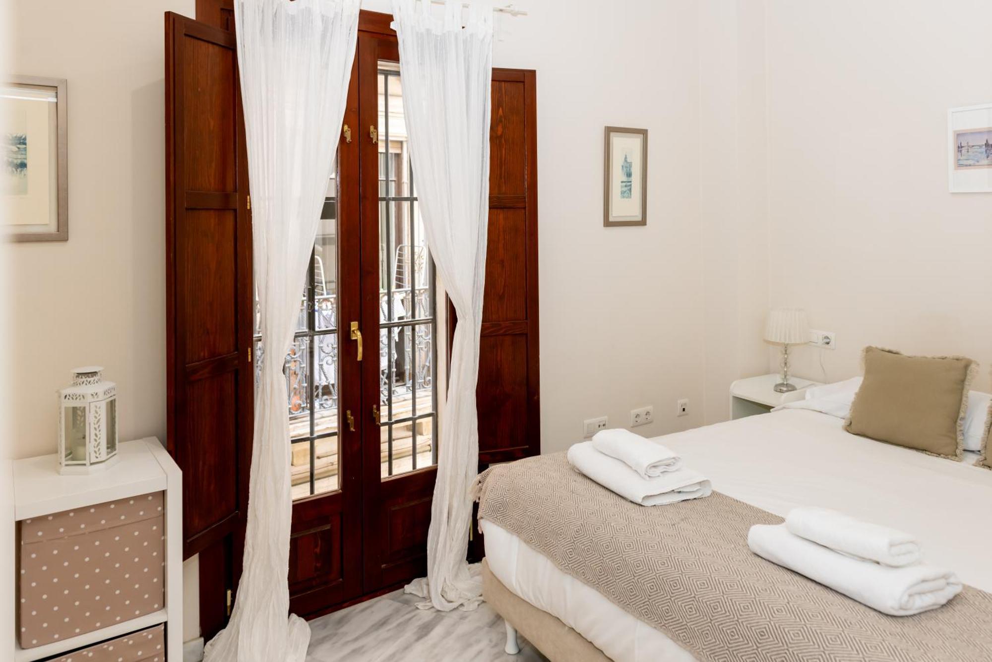 Appartamento Charming & Quiet In Plaza Del Salvador Siviglia